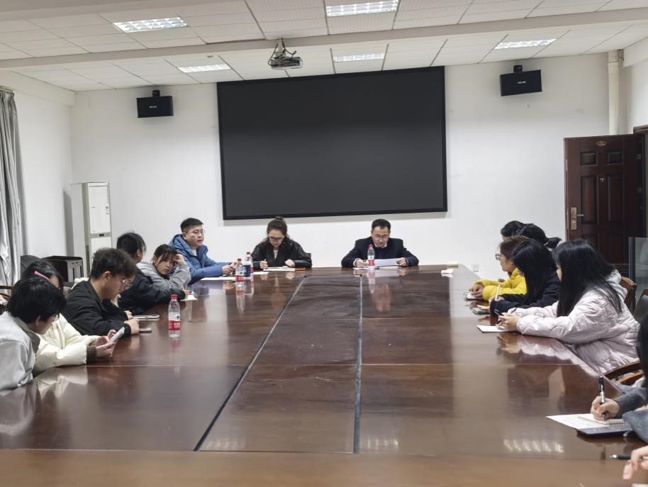 我院召开2026年“挑战杯”大学生创业计...