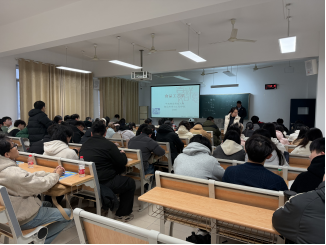 学院领导检查新学期开学教学情况